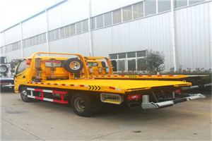 睢县附近拖车救援搭电